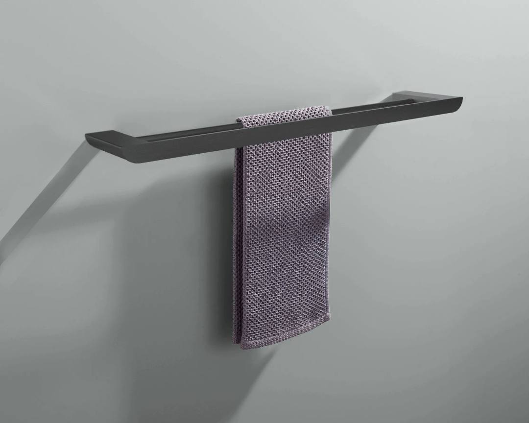 Premium bathroom hardware finishes and 2025 color trends.